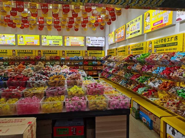 二線城市開饞嘴郎6.9元小零食店賺錢嗎？